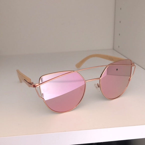 Kraywoods Sunglasses - Picture 3 of 4